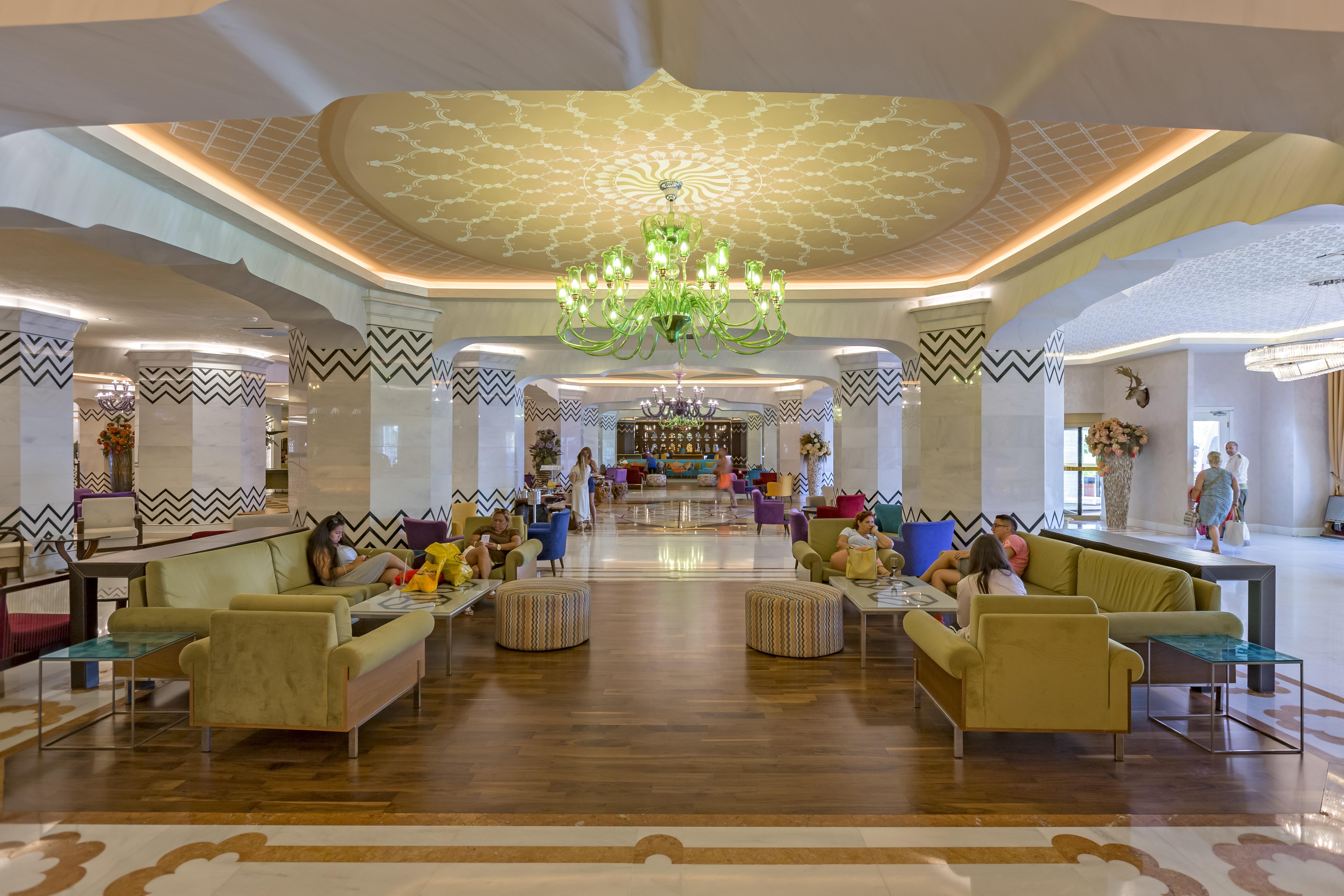 Royal Taj Mahal Hotel Side Bagian luar foto