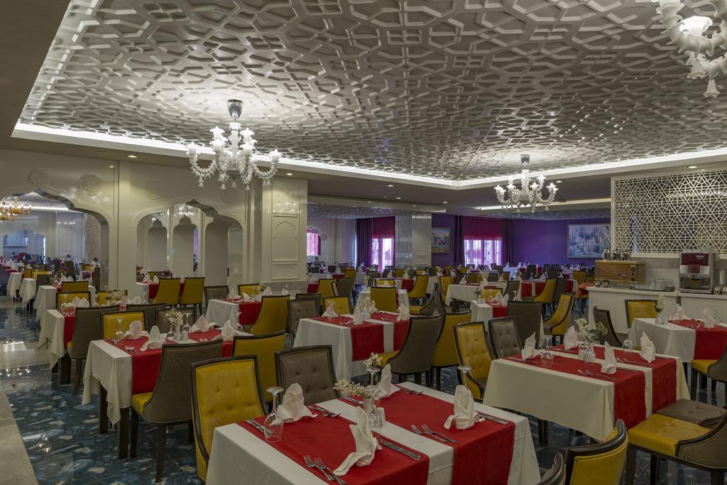 Royal Taj Mahal Hotel Side Bagian luar foto