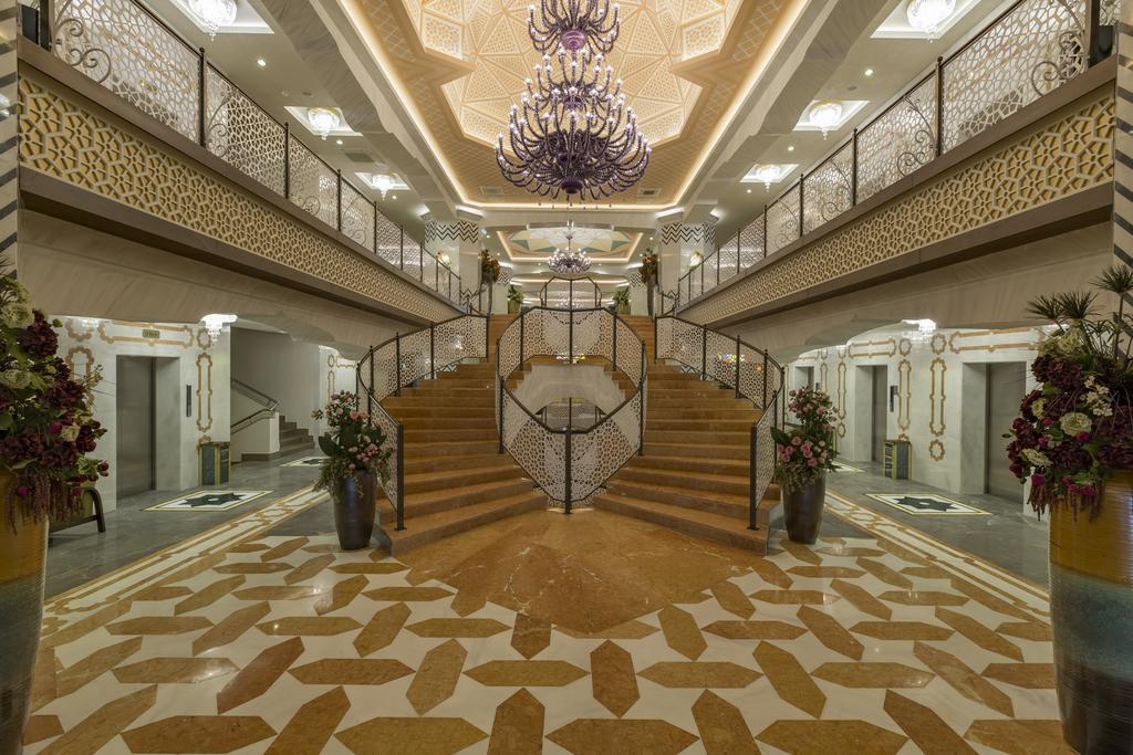 Royal Taj Mahal Hotel Side Bagian luar foto